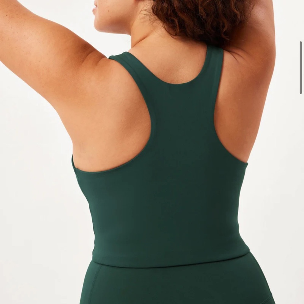Girlfriend collective Dylan tank bra in Moss